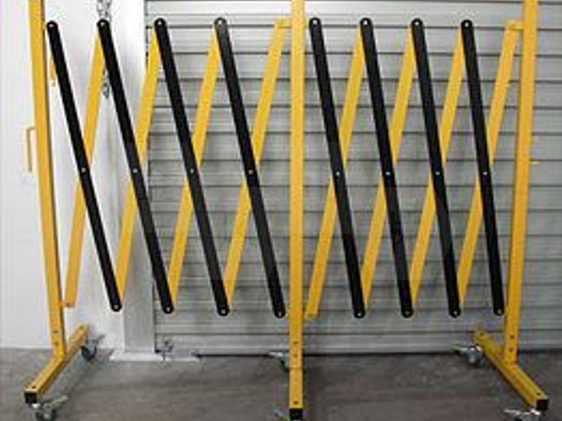 Extendable Protector Barricade